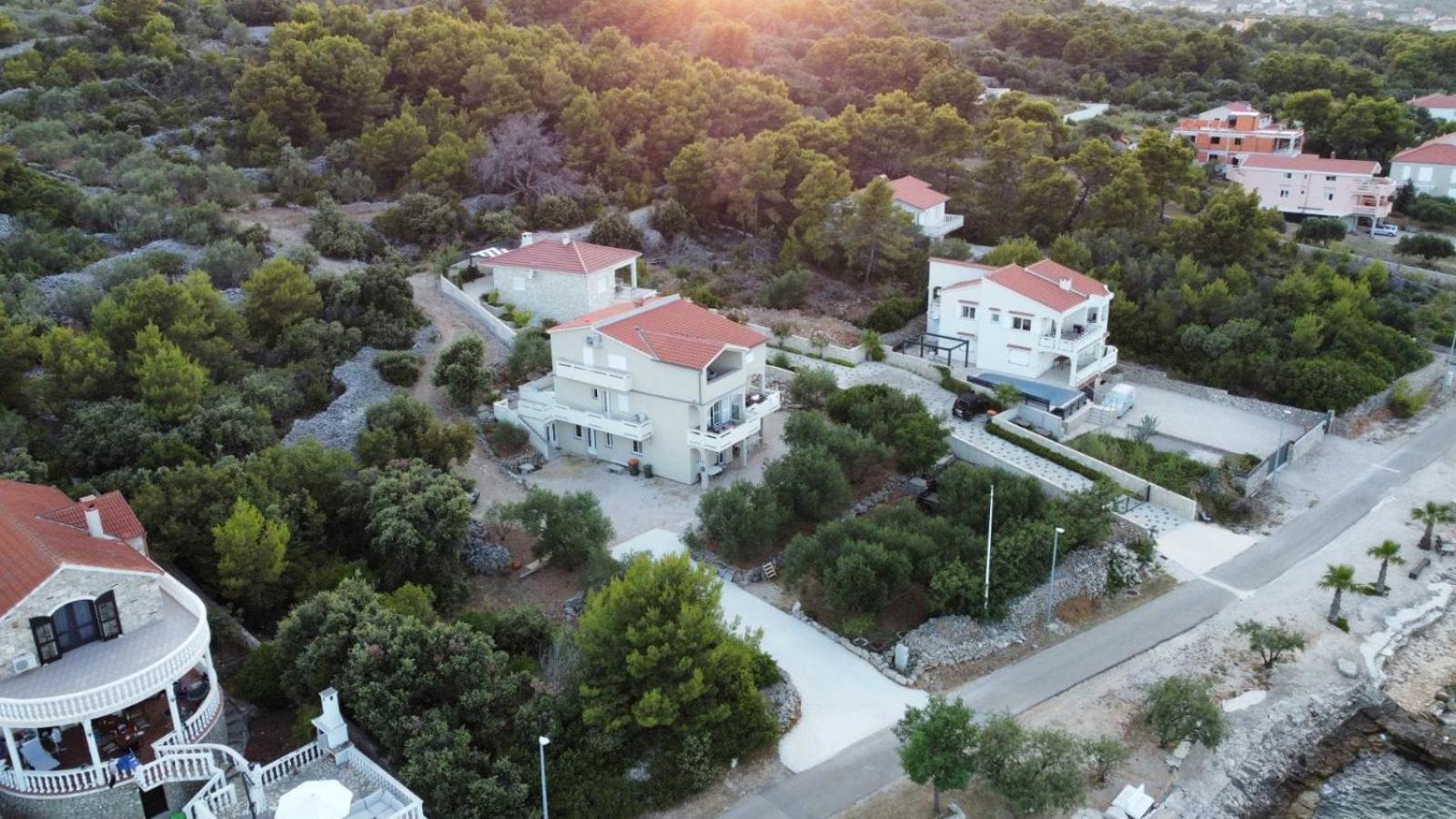Apartments Mavra-Kukljica Exterior photo